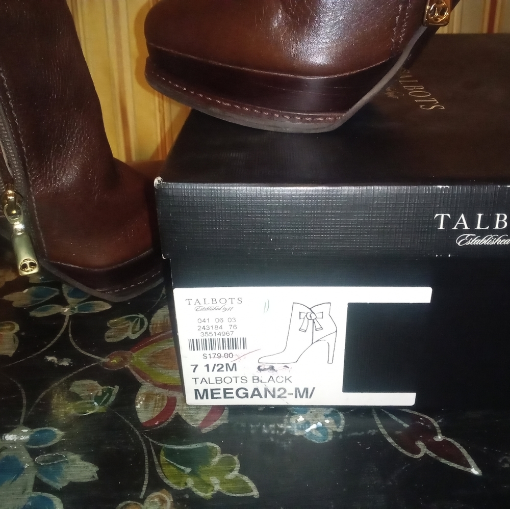 Talbots Short Boots - Picture 7 of 7